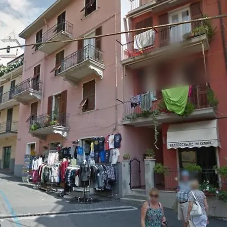 Giglia マナローラ